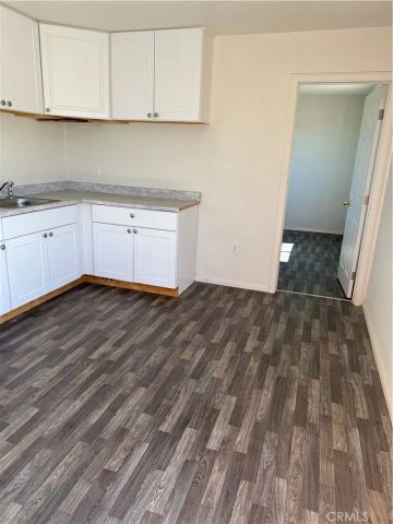 12729 Rochester, Phelan, CA 92371