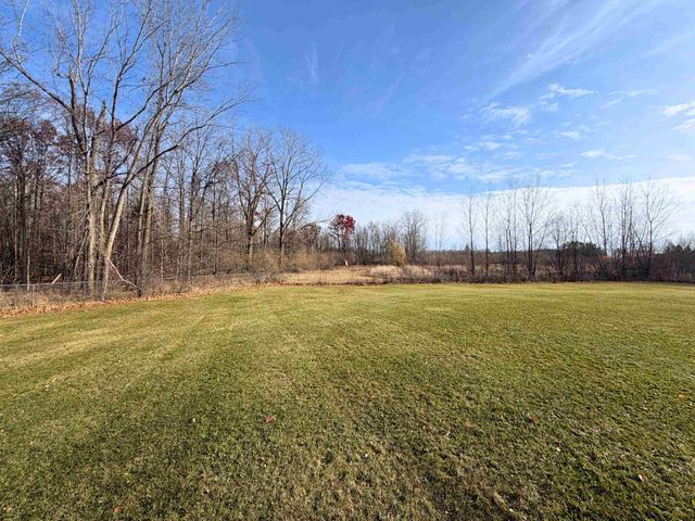 5850 N Ritchie Road, Pinconning, MI 48650