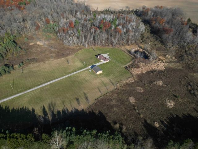 5850 N Ritchie Road, Pinconning, MI 48650
