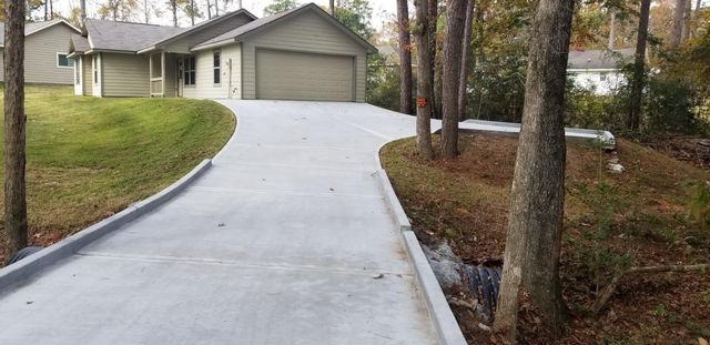 10761 Royal Terrell Drive, Conroe, TX 77303
