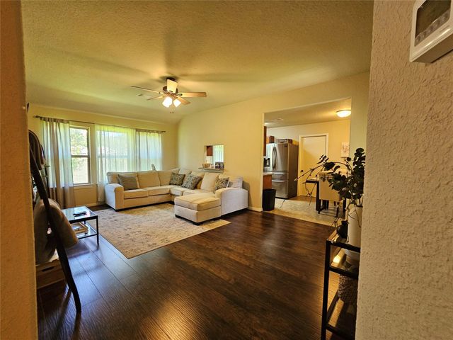10761 Royal Terrell Drive, Conroe, TX 77303