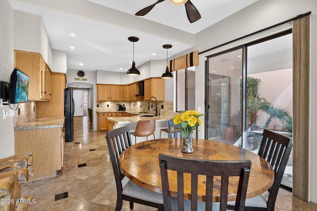 333 N PENNINGTON Drive 20, Chandler, AZ 85224