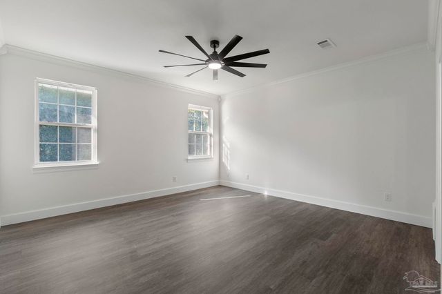 800 Shadow Ridge Dr, Pensacola, FL 32514