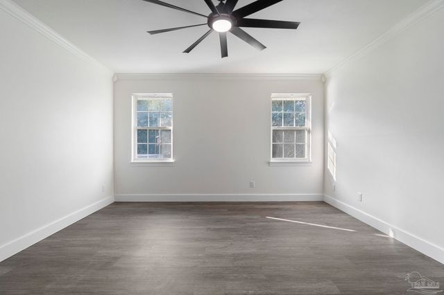 800 Shadow Ridge Dr, Pensacola, FL 32514