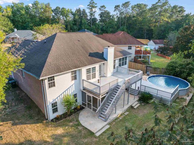 800 Shadow Ridge Dr, Pensacola, FL 32514