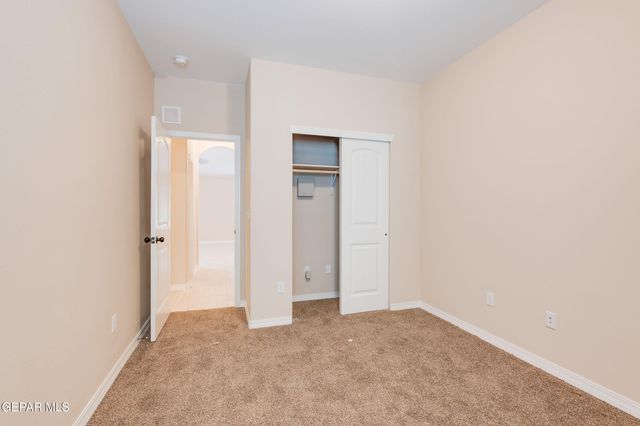 12464 Orchard Park Drive, Clint, TX 79836