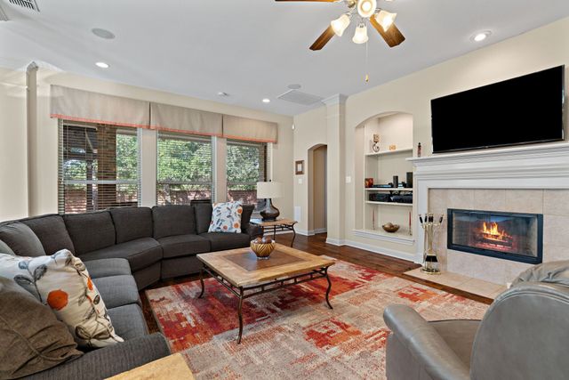 9352 Blanco Drive, Lantana, TX 76226