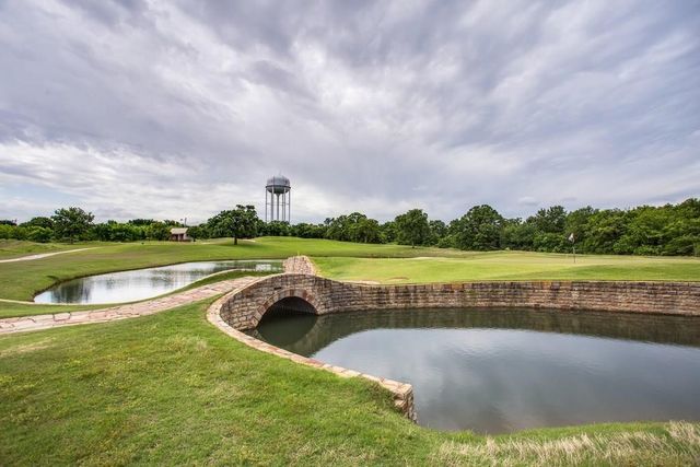 9352 Blanco Drive, Lantana, TX 76226