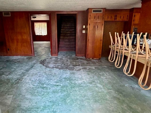 610 Randall Rd, Hot Springs, AR 71913