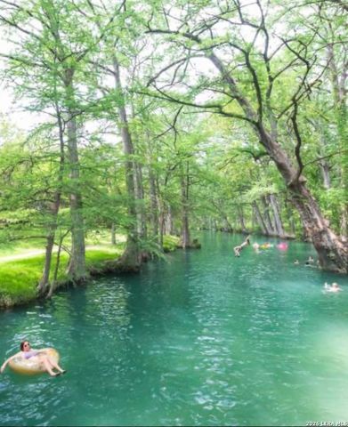 1089 High Point, Spring Branch, TX 78070