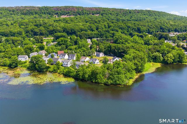 100 Silver Island Way, Berlin, CT 06037