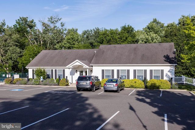 104 LILAC PL, Royersford, PA 19468