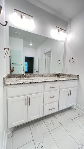 702 Moseley Lane, Greenville, TX 75402