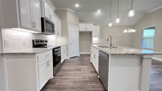 702 Moseley Lane, Greenville, TX 75402