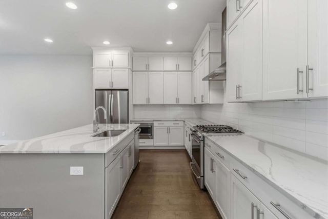 828 Constellation Drive, Decatur, GA 30033