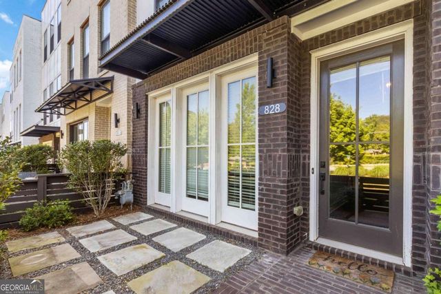 828 Constellation Drive, Decatur, GA 30033