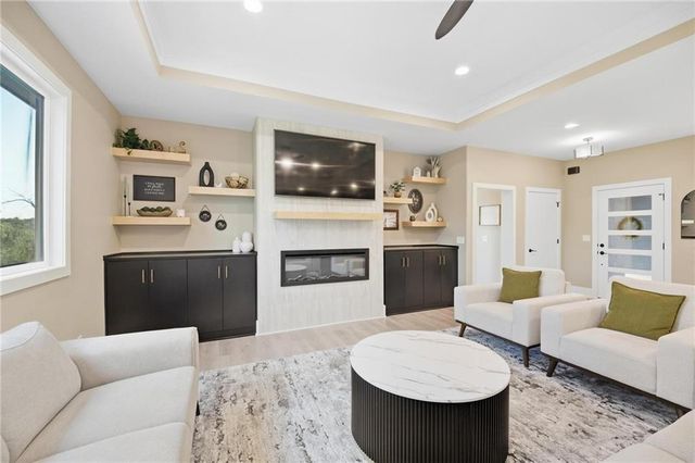 202 E Maple Street, Lone Jack, MO 64070