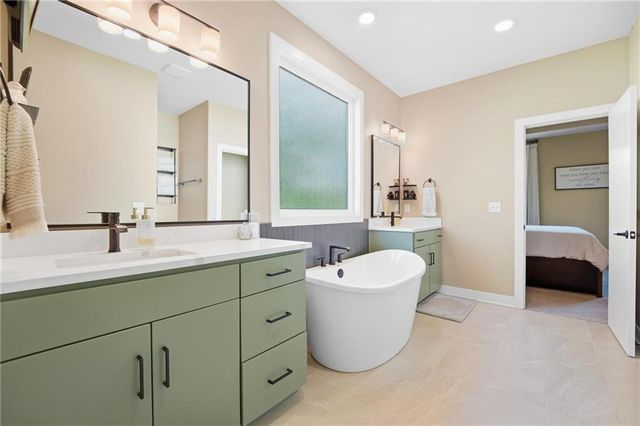 202 E Maple Street, Lone Jack, MO 64070