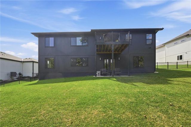 202 E Maple Street, Lone Jack, MO 64070