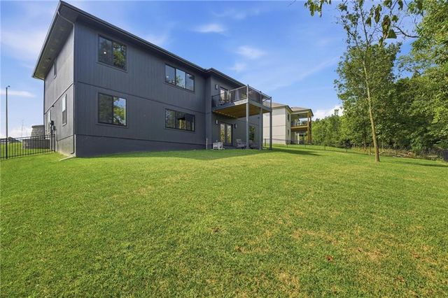 202 E Maple Street, Lone Jack, MO 64070