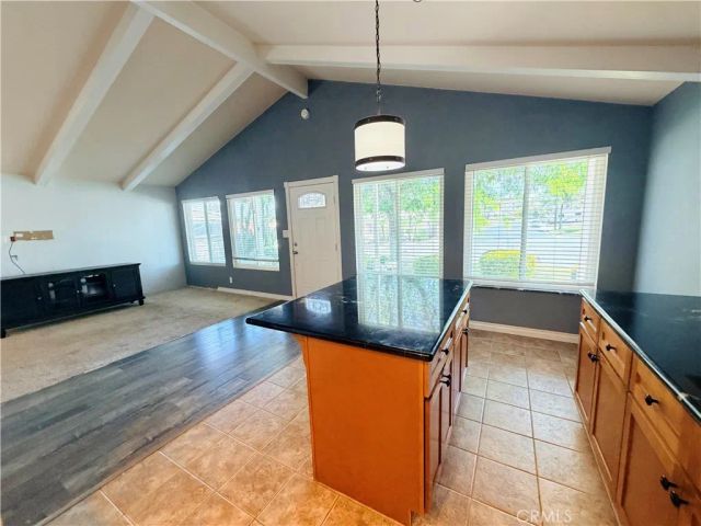 30001 Vacation, Canyon Lake, CA 92587
