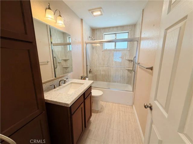30001 Vacation, Canyon Lake, CA 92587