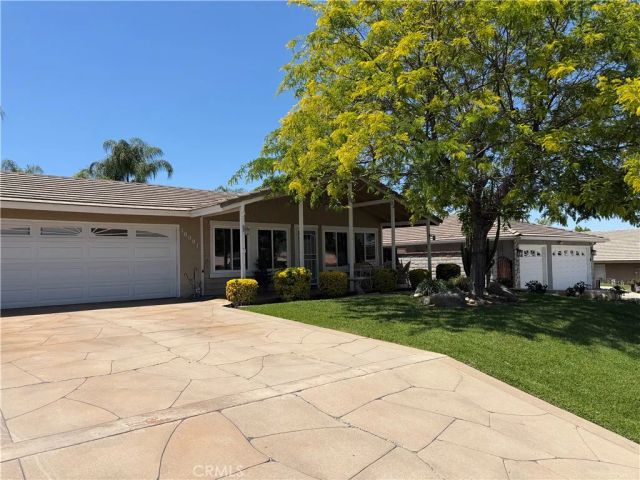 30001 Vacation, Canyon Lake, CA 92587