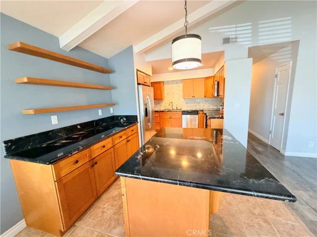 30001 Vacation, Canyon Lake, CA 92587