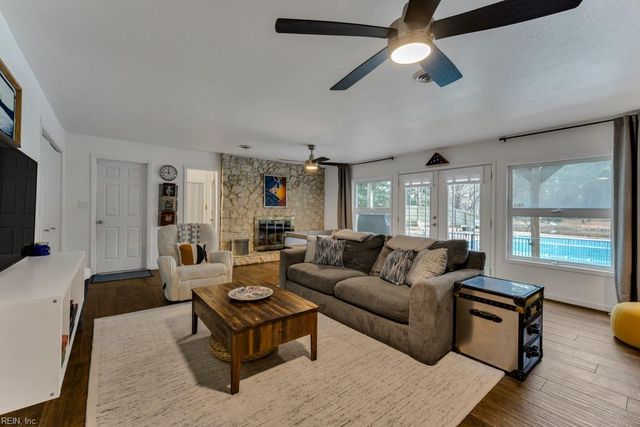 2945 Replica LN, Portsmouth, VA 23703