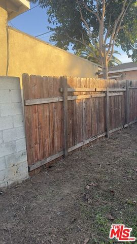 1204 E Smith Place, Long Beach, CA 90806