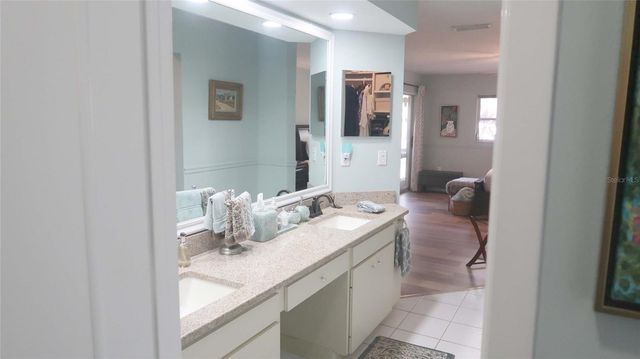 5223 VILLA MAJORCA COURT 29, Sarasota, FL 34235