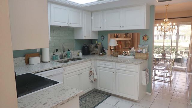 5223 VILLA MAJORCA COURT 29, Sarasota, FL 34235