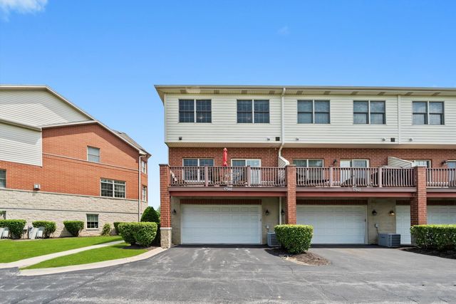 17946 Fountain Circle, Orland Park, IL 60467