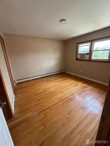 68 christopher st Street 2, Carteret, NJ 07008