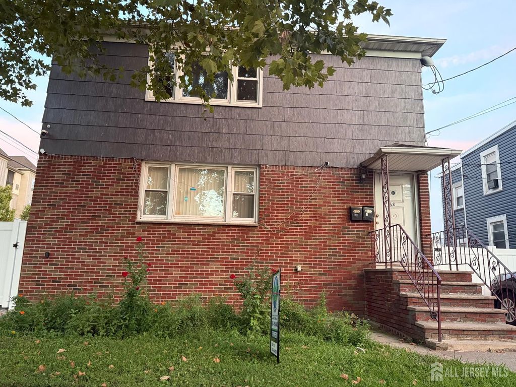 68 christopher st Street 2, Carteret, NJ 07008