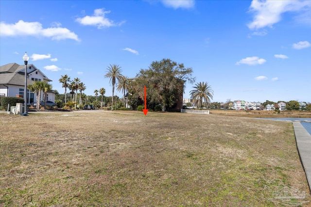 16 Wharf Ave, Pensacola, FL 32502