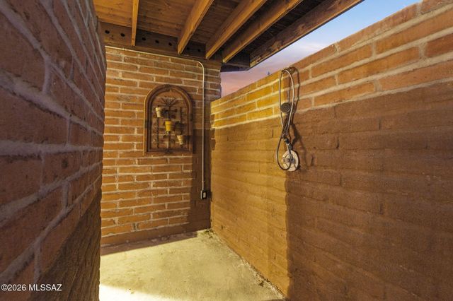 7032 N Vía Pisa, Tucson, AZ 85704