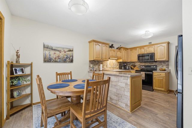 24 RIVERSIDE COURT, Fond Du Lac, WI 54935