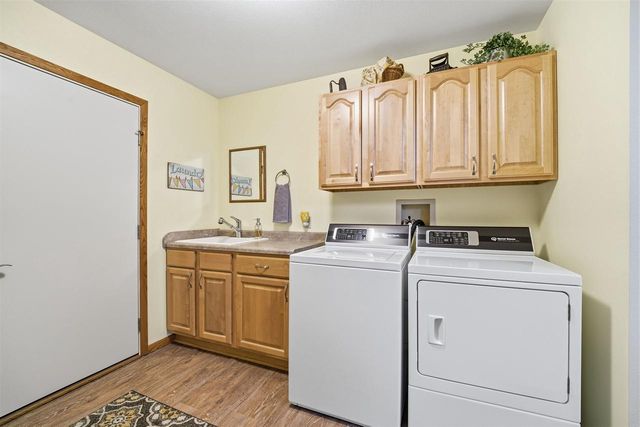 24 RIVERSIDE COURT, Fond Du Lac, WI 54935