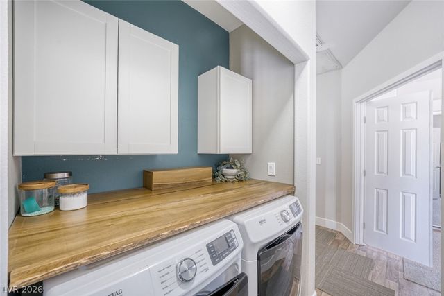 3270 Mystic Ridge Court, Las Vegas, NV 89129