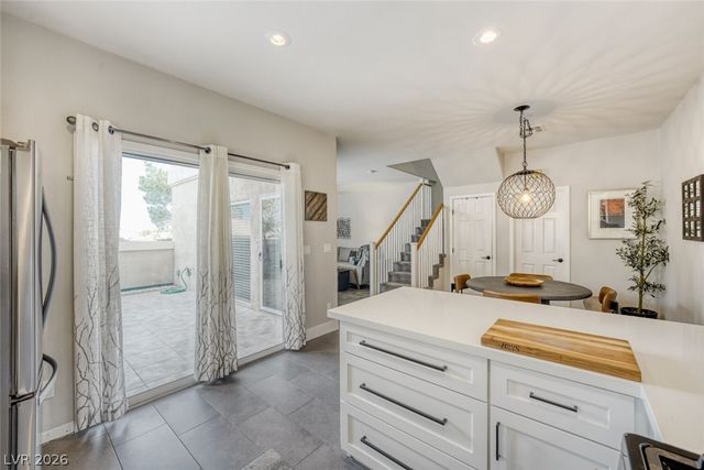 3270 Mystic Ridge Court, Las Vegas, NV 89129