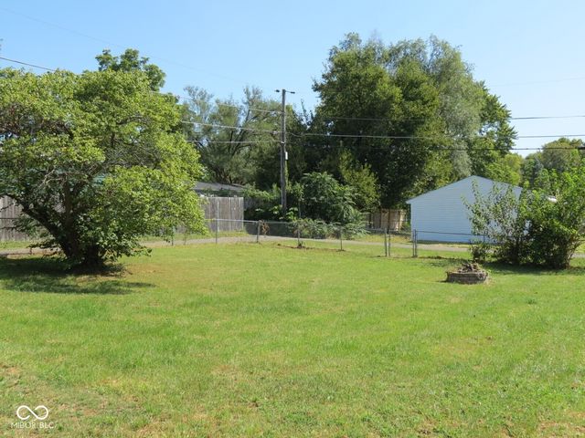 1215 Iowa Street, Columbus, IN 47201