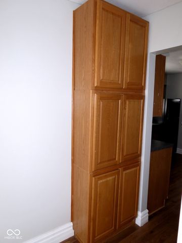 1215 Iowa Street, Columbus, IN 47201