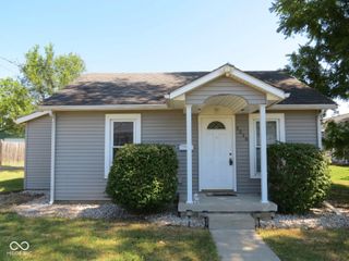 1215 Iowa Street, Columbus, IN 47201