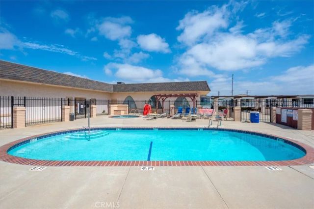1701 Thornburg St, Santa Maria, CA 93458