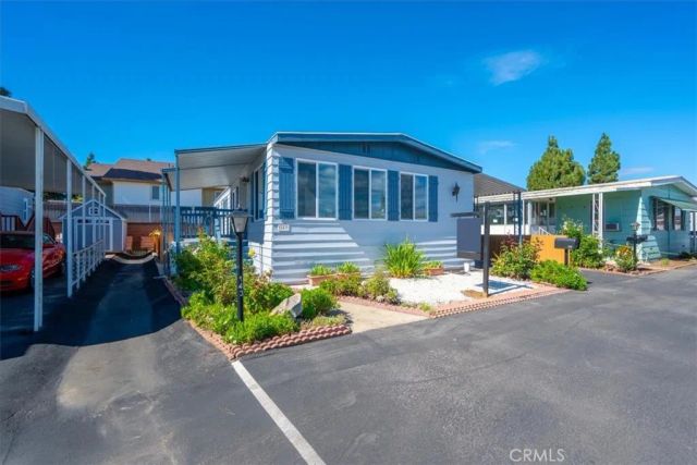 1701 Thornburg St, Santa Maria, CA 93458