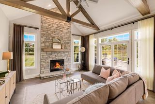 11553 N Creekside COURT #67W, Mequon, WI 53092