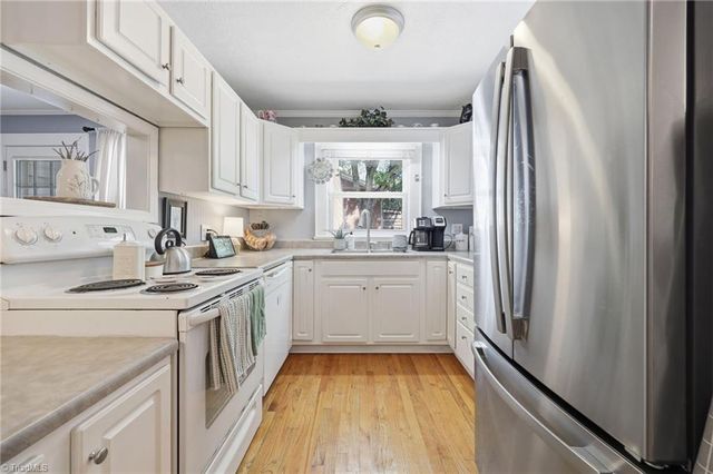 310 E Holly Hill Road, Thomasville, NC 27360