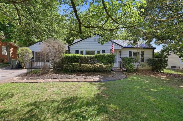 310 E Holly Hill Road, Thomasville, NC 27360