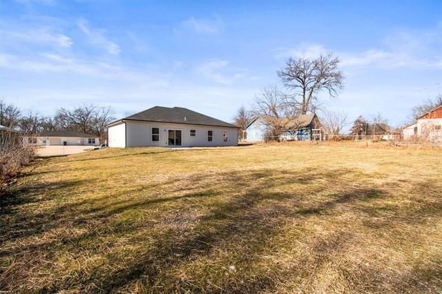 218 N Boardman Street, Pleasant Hill, MO 64080